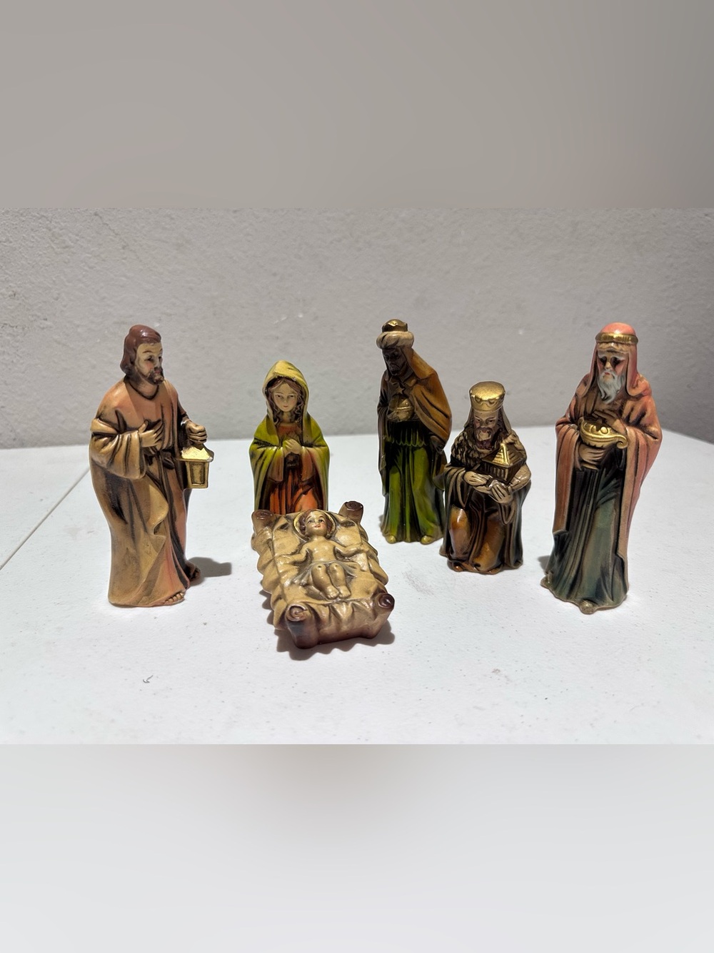 Vintage nativity set complete 6” Japan
